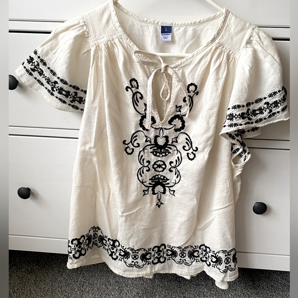 Old Navy Embroidered Peasant Blouse White with Black (L)